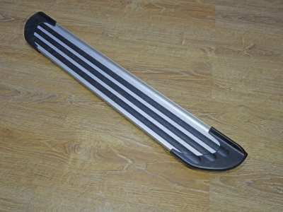 Пороги алюминиевые Slim Line Silver ТСС для Mercedes-Benz GLK 2008-2015